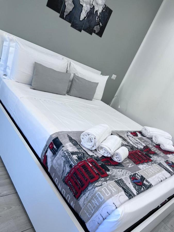 One Hundred Rooms Ρώμη Εξωτερικό φωτογραφία